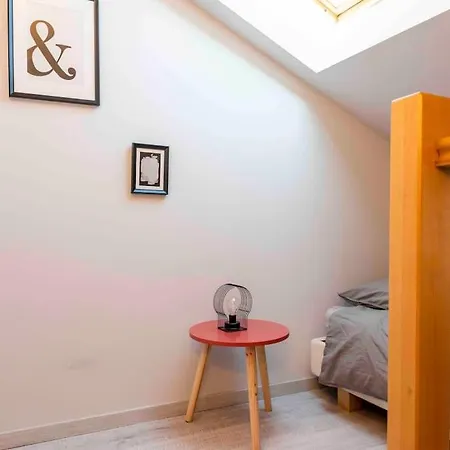 Apartment Triplex 5 Personnes Au Calme Caen
