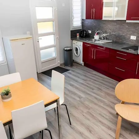 Triplex 5 Personnes Au Calme Caen