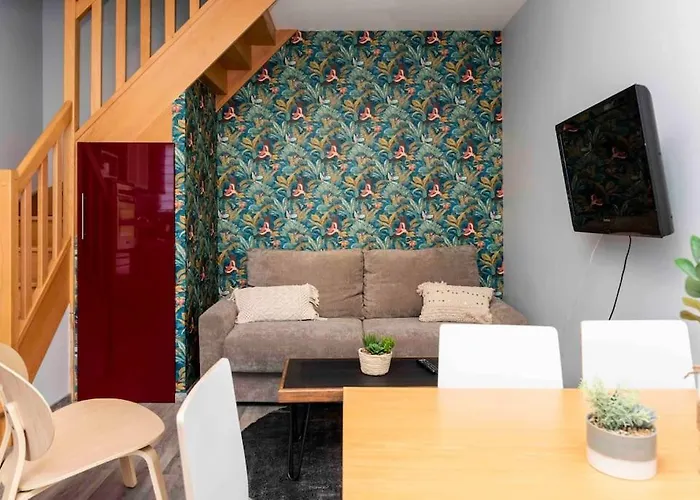 Apartment Triplex 5 Personnes Au Calme Caen