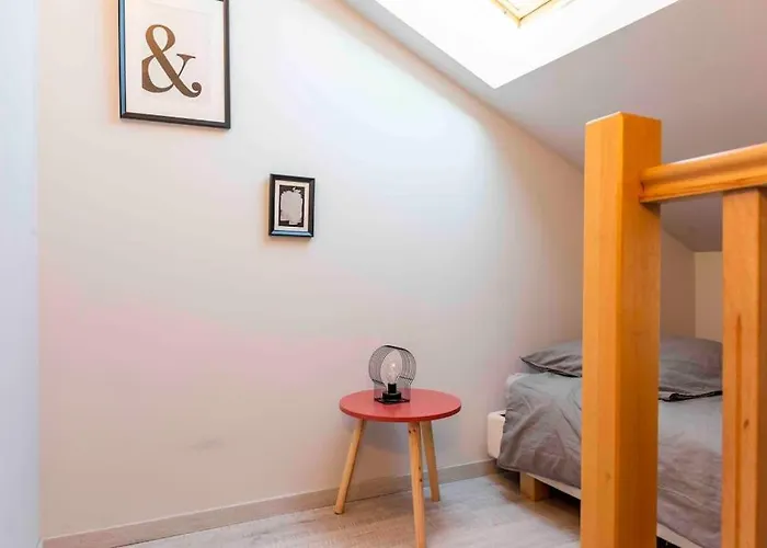 Apartment Triplex 5 Personnes Au Calme Caen