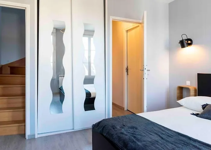 Apartment Triplex 5 Personnes Au Calme Caen